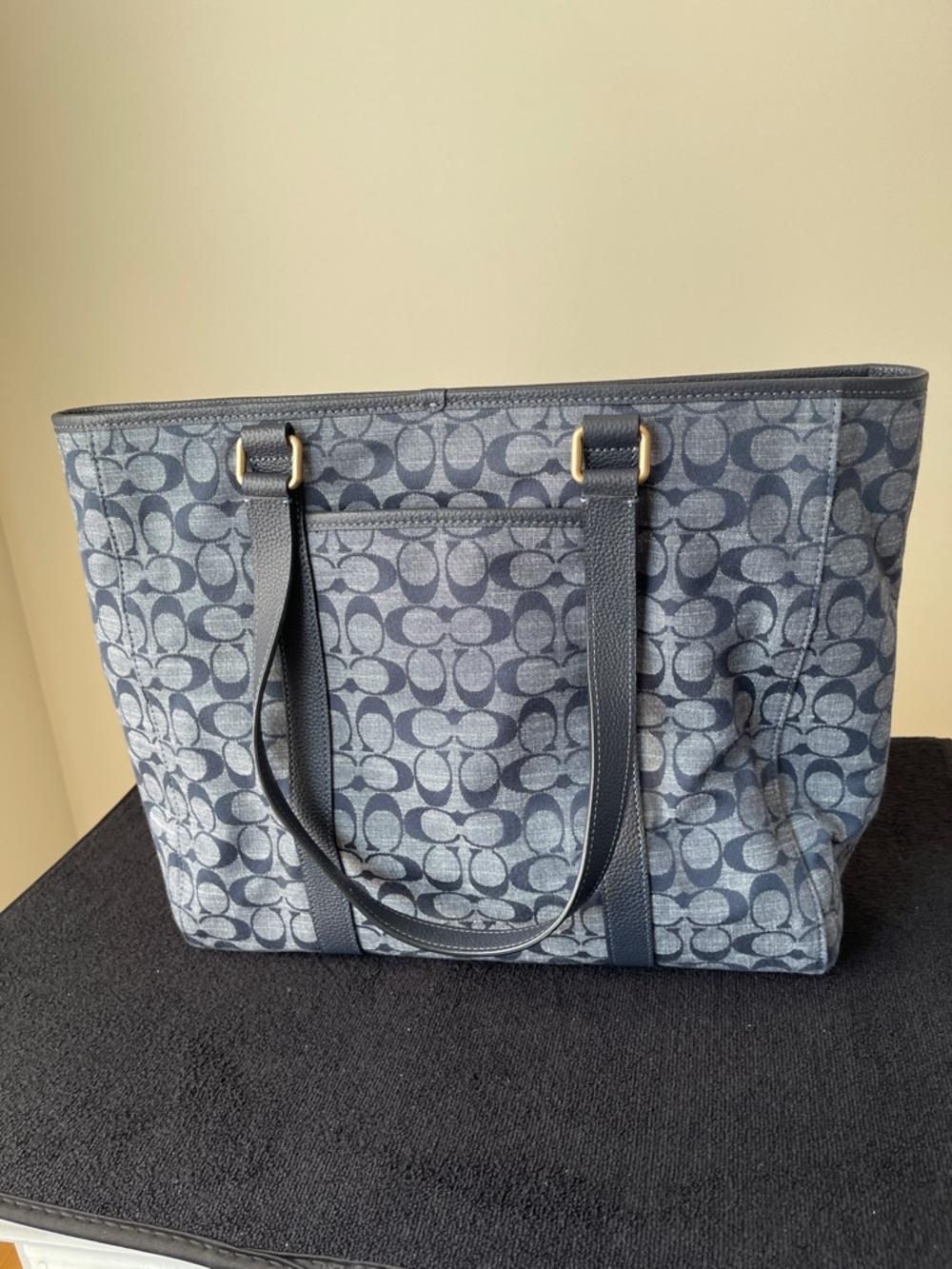Coach Signature Navy Patterned Tote with Tan Leather Tag - Picture 9 of 9